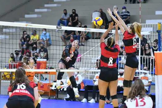 São Caetano/Energis 8 lidera Superliga B de vôlei feminino