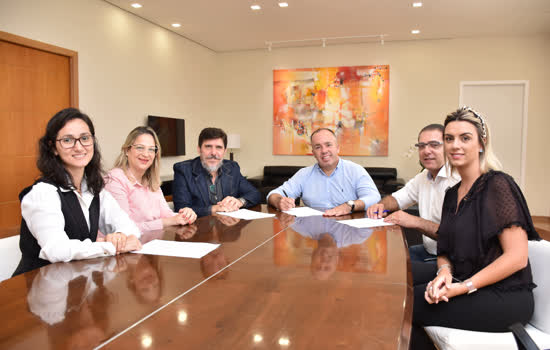 Ribeirão Pires celebra parceria com Sebrae-SP para fortalecer MPEs