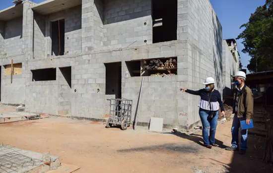 Secretaria de Habitação vistoria obra do Núcleo K