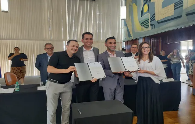 Jobert Minhoca e Pedrinho Botaro empossam secretarias de Santo André