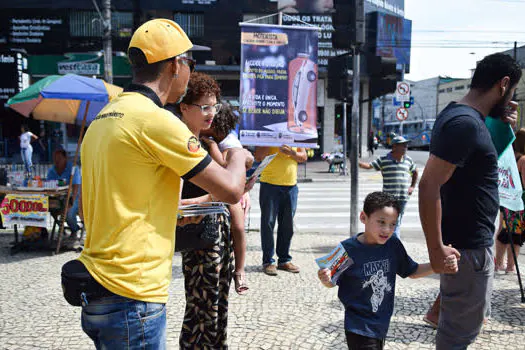 Diadema realiza ação para promover segurança no trânsito