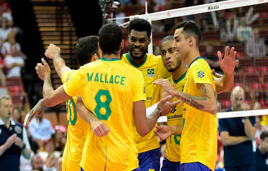 Vôlei: Brasil estreia com 3 a 0 sobre os Estados Unidos