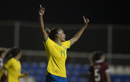 Brasil supera Hungria com dois de Gabi Nunes e celebra 1ª vitória da temporada