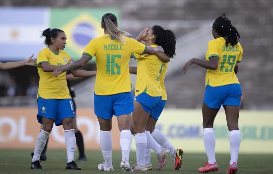 Seleção feminina de futebol terá dois amistosos contra a Austrália neste mês de outubro