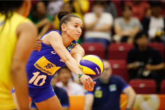 Seleção Feminina Vôlei: Brasil segue em preparação para estreia na Liga das Nações