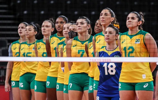 Com vôlei feminino na final