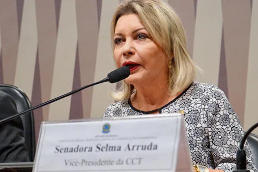 TRE cassa mandato de senadora do PSL