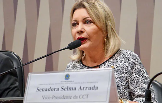 TRE cassa mandato de senadora do PSL