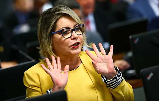 TSE cassa mandato da senadora Selma Arruda