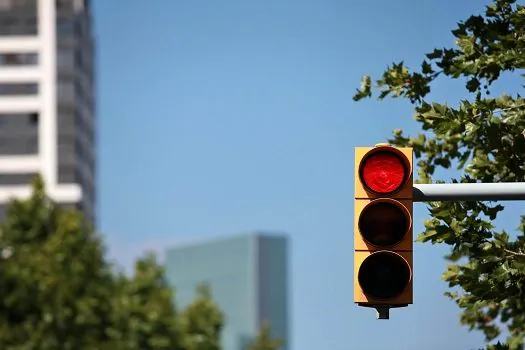 Em SP, CET registra 23 cruzamentos com semáforos vandalizados em 24 horas