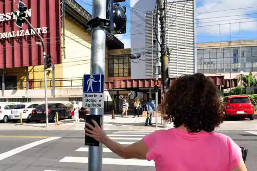 Ocorrências de semáforos vandalizados em SP seguem aumentando durante os dias