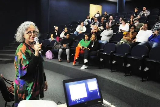 Roda de conversa sobre saúde mental encerra atividades da Semana da Enfermagem