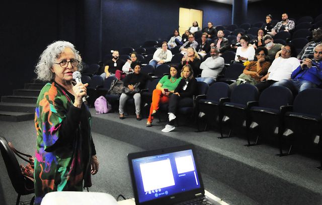 Roda de conversa sobre saúde mental encerra atividades da Semana da Enfermagem