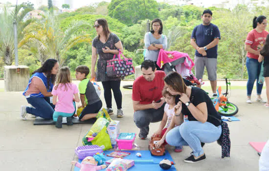 Semasa realiza 3ª edição da Feira de Troca de Brinquedos neste sábado