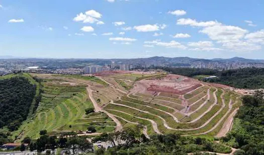 Semasa retoma visitas técnicas ao Aterro Sanitário de Santo André