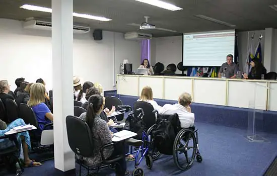 Seminário debate direitos civis de cidadãos com deficiência