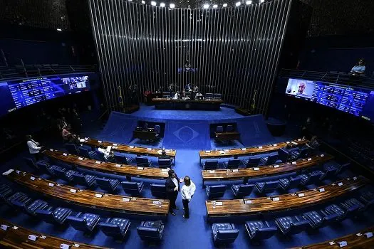 Texto que viabiliza piso da enfermagem pode ser votado semana que vem