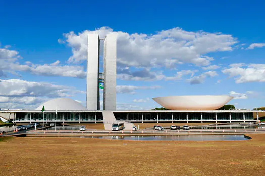 Voto aberto para escolha de presidentes do Senado e da Câmara avança