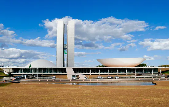 Voto aberto para escolha de presidentes do Senado e da Câmara avança