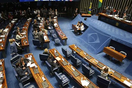 Disputa no Senado tem recorde de candidatos