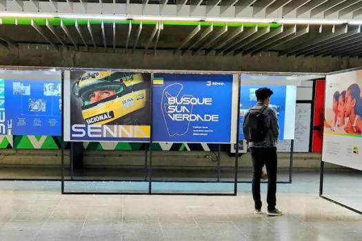 Exposições no Metrô relembram a trajetória do piloto Ayrton Senna