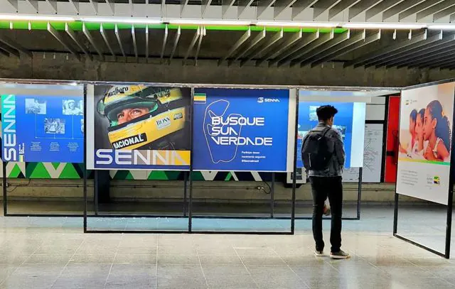 Exposições no Metrô relembram a trajetória do piloto Ayrton Senna