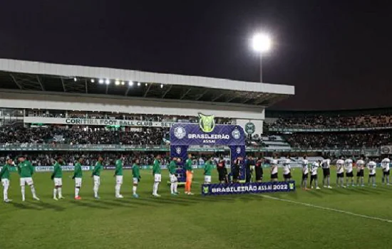 Torcedor do Palmeiras passa mal e morre após confusão perto do Couto Pereira