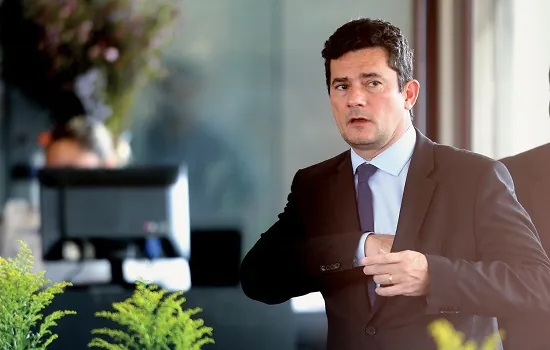 Moro lidera intenções de voto para o Senado no Paraná; Álvaro Dias aparece em 2º