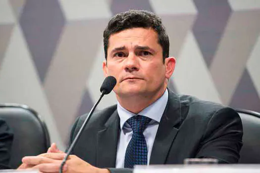 Moro diz que é prematuro falar sobre isenção a quem atirar em invasor de terra