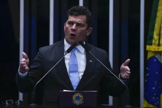 Moro reage e pede análise de ‘suspeição’ do novo juiz da Lava Jato