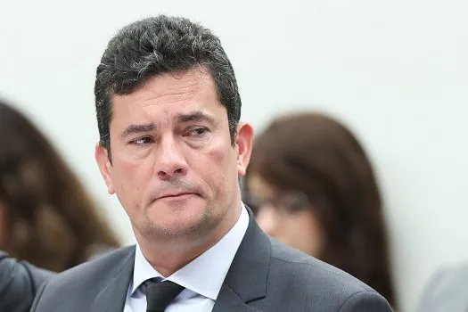 Juiz suspende pagamentos da Odebrecht à consultoria que contratou Moro