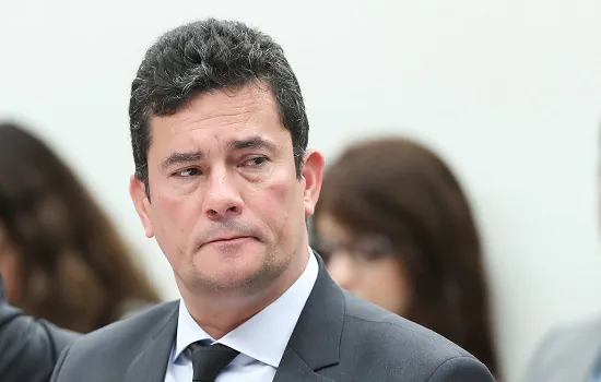 Juiz suspende pagamentos da Odebrecht à consultoria que contratou Moro