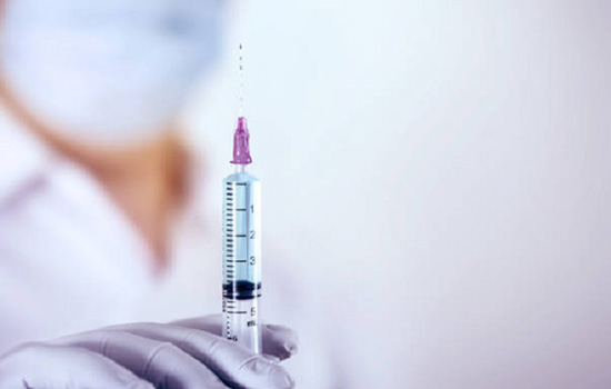 Associação alerta para risco de faltar seringa para vacinar