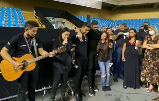 O último adeus: Marília Mendonça recebeu diversas homenagens em sua despedida