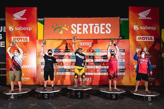 Maurício Fernandes conquista o bicampeonato no Sertões pela equipe Husqvarna Brasil