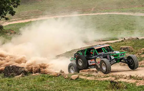 Dada a largada para o 28º Sertões com Fabrício Bianchini/Adhemar Pereira no Buggy V6