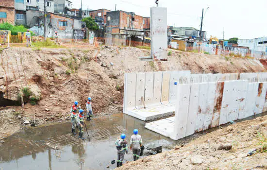 Serviços de drenagem marcam nova fase das obras do Complexo Viário Cassaquera