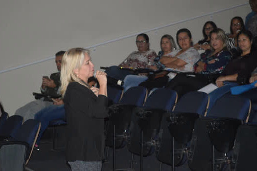 Servidores da Educação de Mauá ministram formação em Rio Grande da Serra