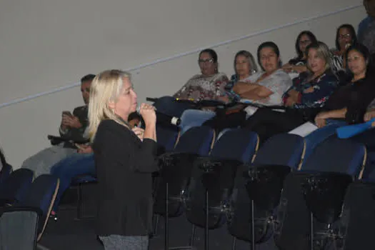 Servidores da Educação de Mauá ministram formação em Rio Grande da Serra