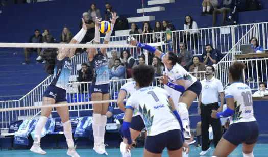 Superliga Feminina 19/20: Sesi Vôlei Bauru e Sesc RJ vencem em partidas antecipadas