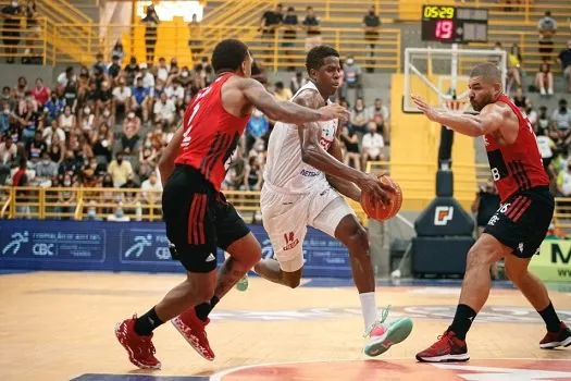 Em casa, Sesi Franca sai na frente do Flamengo na decisão do NBB