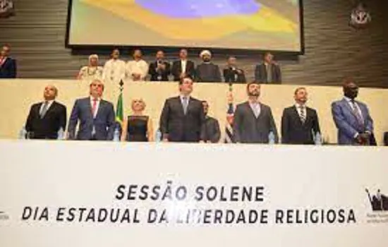 Secretário recebe homenagem em ato solene do 1º ano da Lei Estadual de Liberdade Religiosa