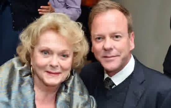 Morreu Shirley Douglas