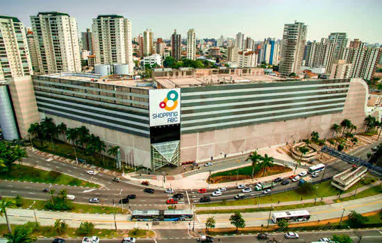 Natal no Shopping ABC preserva tradição e costumes com um toque de magia