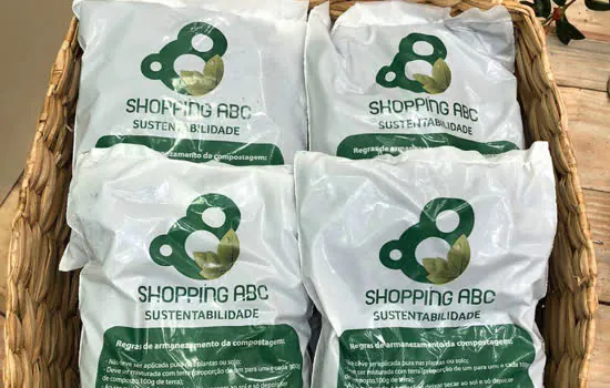 Shopping ABC transforma lixo da praça de alimentação em adubo