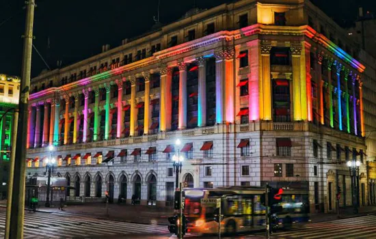 Secretaria da Justiça e Shopping Light arrecadam alimentos para pessoas LGBTQIA+