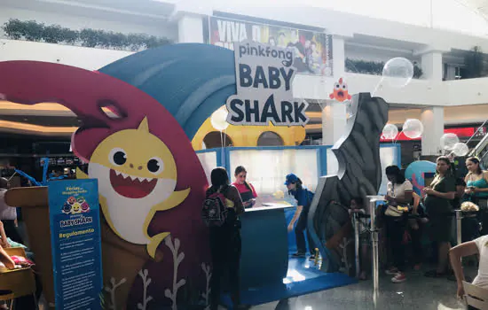 Baby Shark encanta as crianças no Shopping Penha