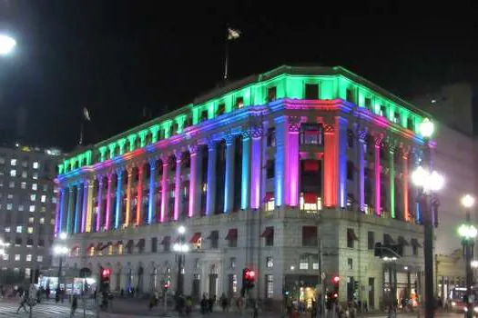 Shopping Light promove Campanha do Agasalho e exposição fotográfica em apoio a ONG Casarão