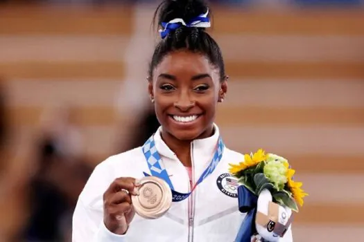 Fora desde os Jogos de Tóquio, Simone Biles planeja voltar a competir em agosto