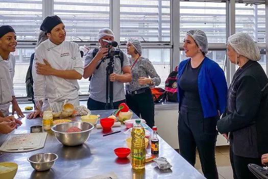 Simone Tebet reafirma educação como principal bandeira de sua campanha